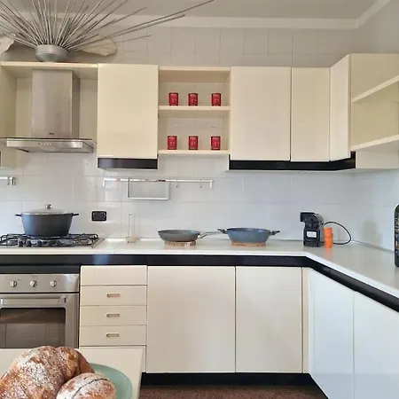 12 Posti Wi-fi A/c Free Parking Jacuzzi Lejlighed Porto SantʼElpidio