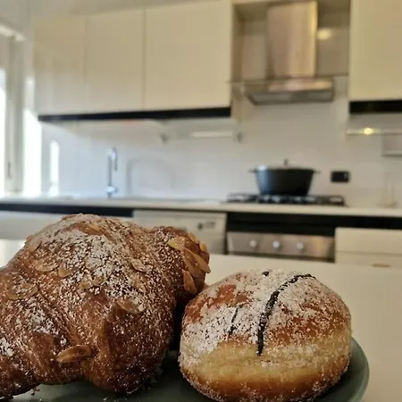 12 Posti Wi-fi A/c Free Parking Jacuzzi Porto SantʼElpidio