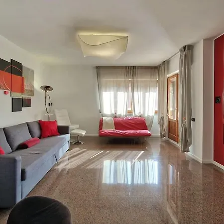 12 Posti Wi-fi A/c Free Parking Jacuzzi Appartement *