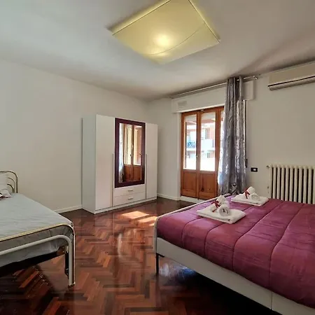 Apartment 12 Posti Wi-fi A/c Free Parking Jacuzzi