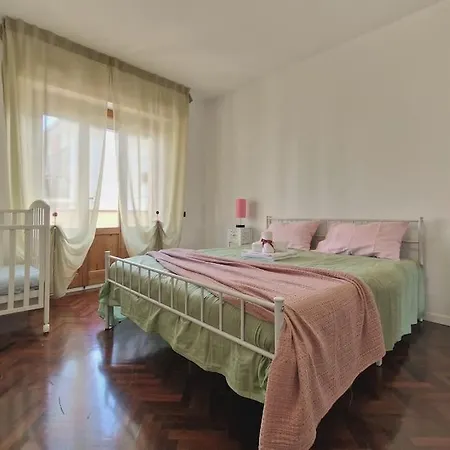12 Posti Wi-fi A/c Free Parking Jacuzzi Apartment *