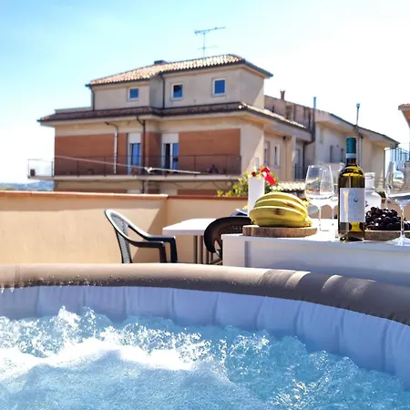 12 Posti Wi-fi A/c Free Parking Jacuzzi Appartement Porto SantʼElpidio