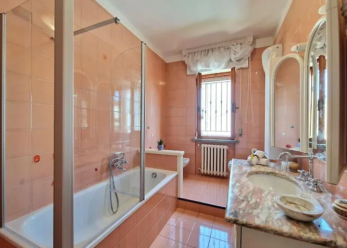 Apartment 12 Posti Wi-fi A/c Free Parking Jacuzzi *