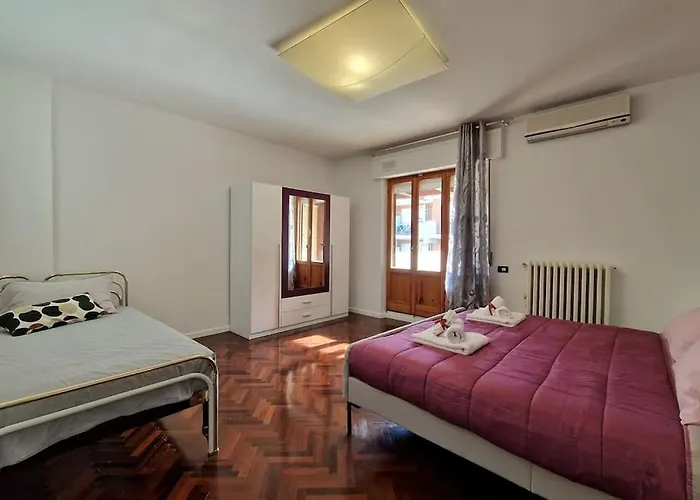 Apartment 12 Posti Wi-fi A/c Free Parking Jacuzzi